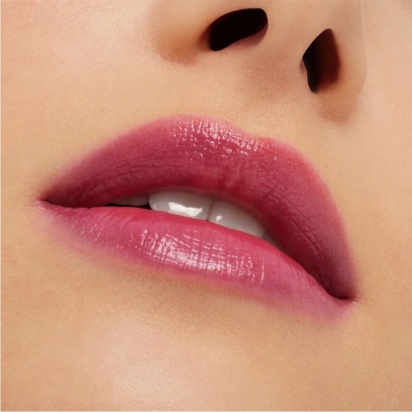 BNIB MAC Cosmetics GLOWPLAY TENDERTALK LIP BALM - Trick - Picture 6 of 6